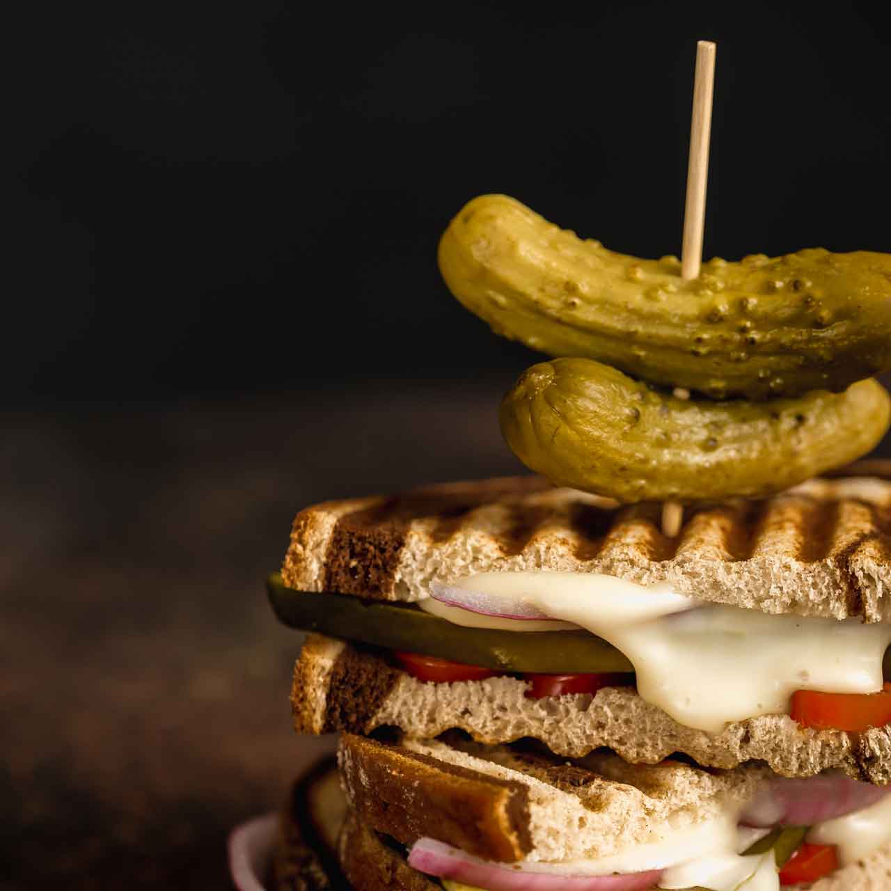 sandwich with dill pickles